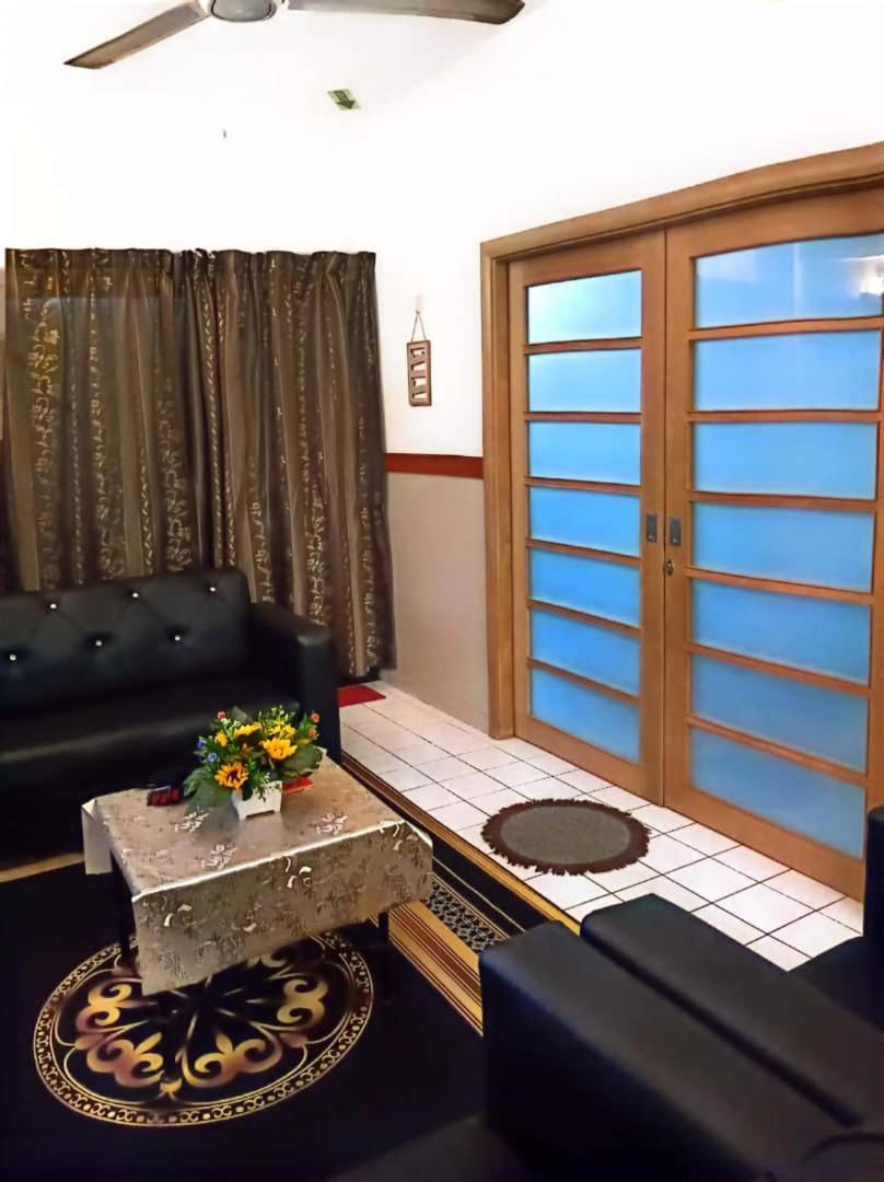 Bidadari Lagoon 4 Islamic Homestay Port Dickson Exterior foto